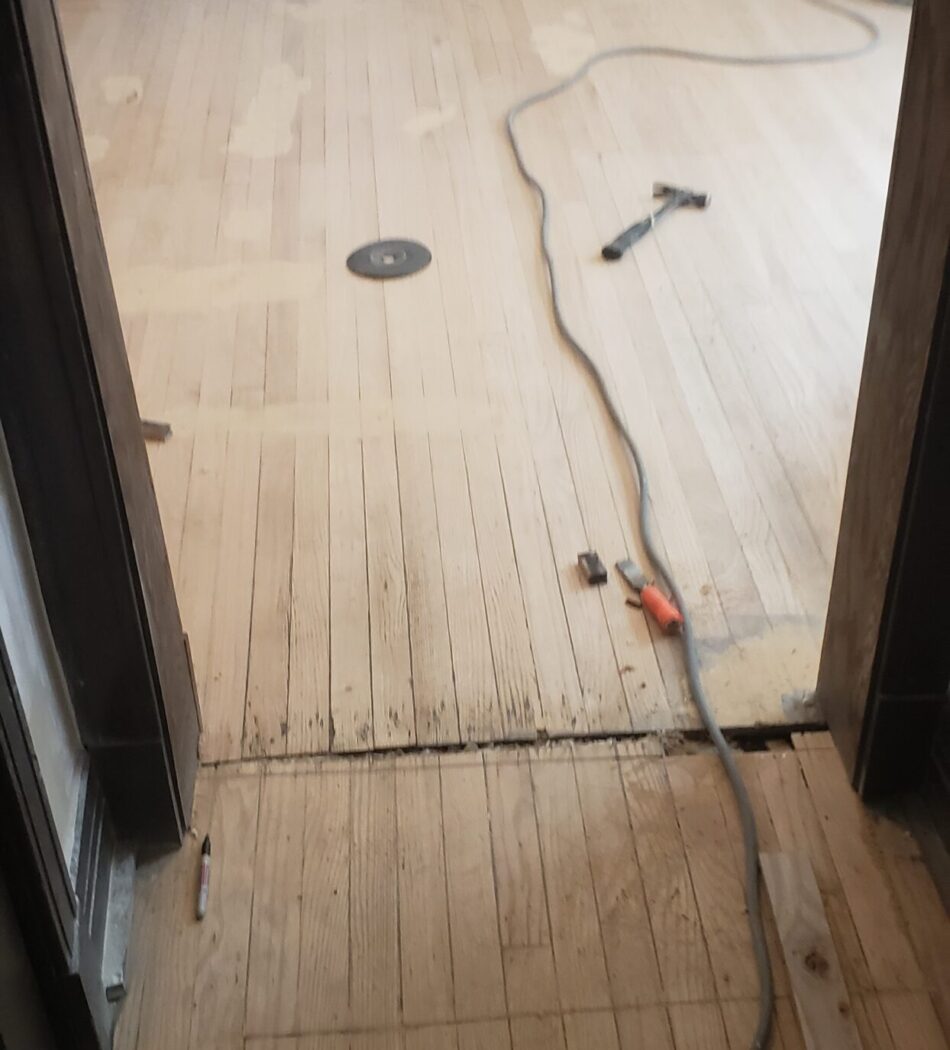 Refinishing woodfloors