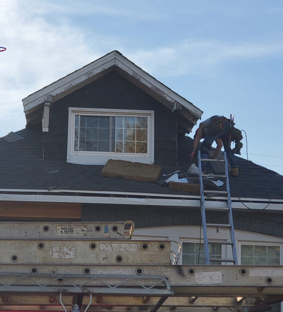 Shingle roof installation 00b Shingle roof installation 00b